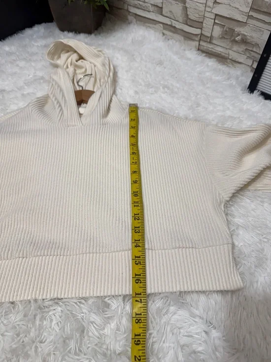 ALO XS Muse Hoodie with Matching Sweatpants - Picture 11 of 16